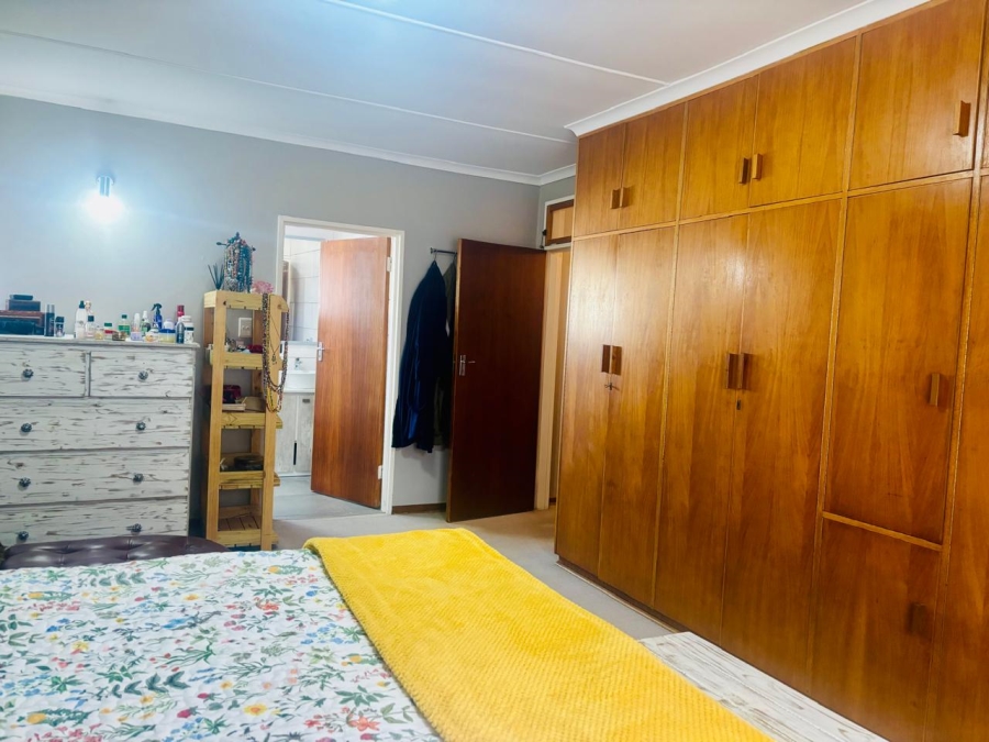 4 Bedroom Property for Sale in Heuwelsig Free State